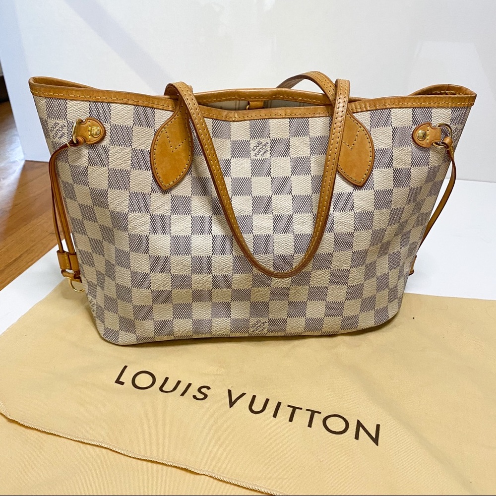 Louis Vuitton Neverfull MM in Damier Azur